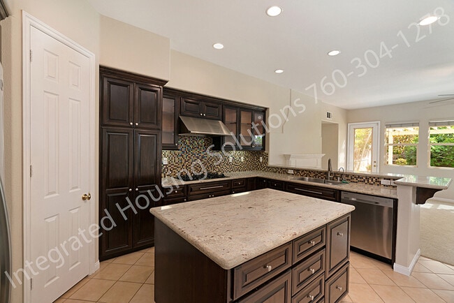 Building Photo - 7633 Heatherly Ln