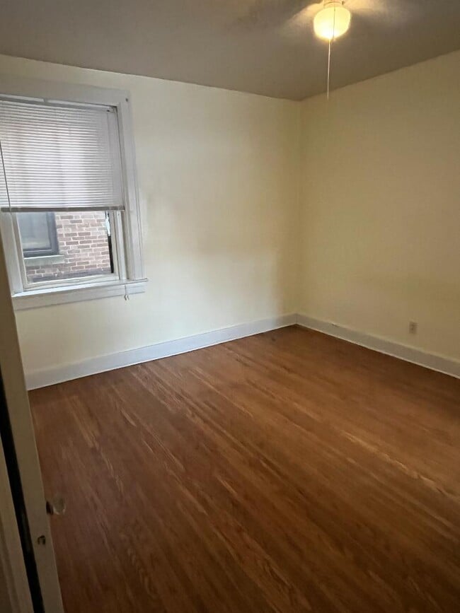 Building Photo - 1300 Everett Ave