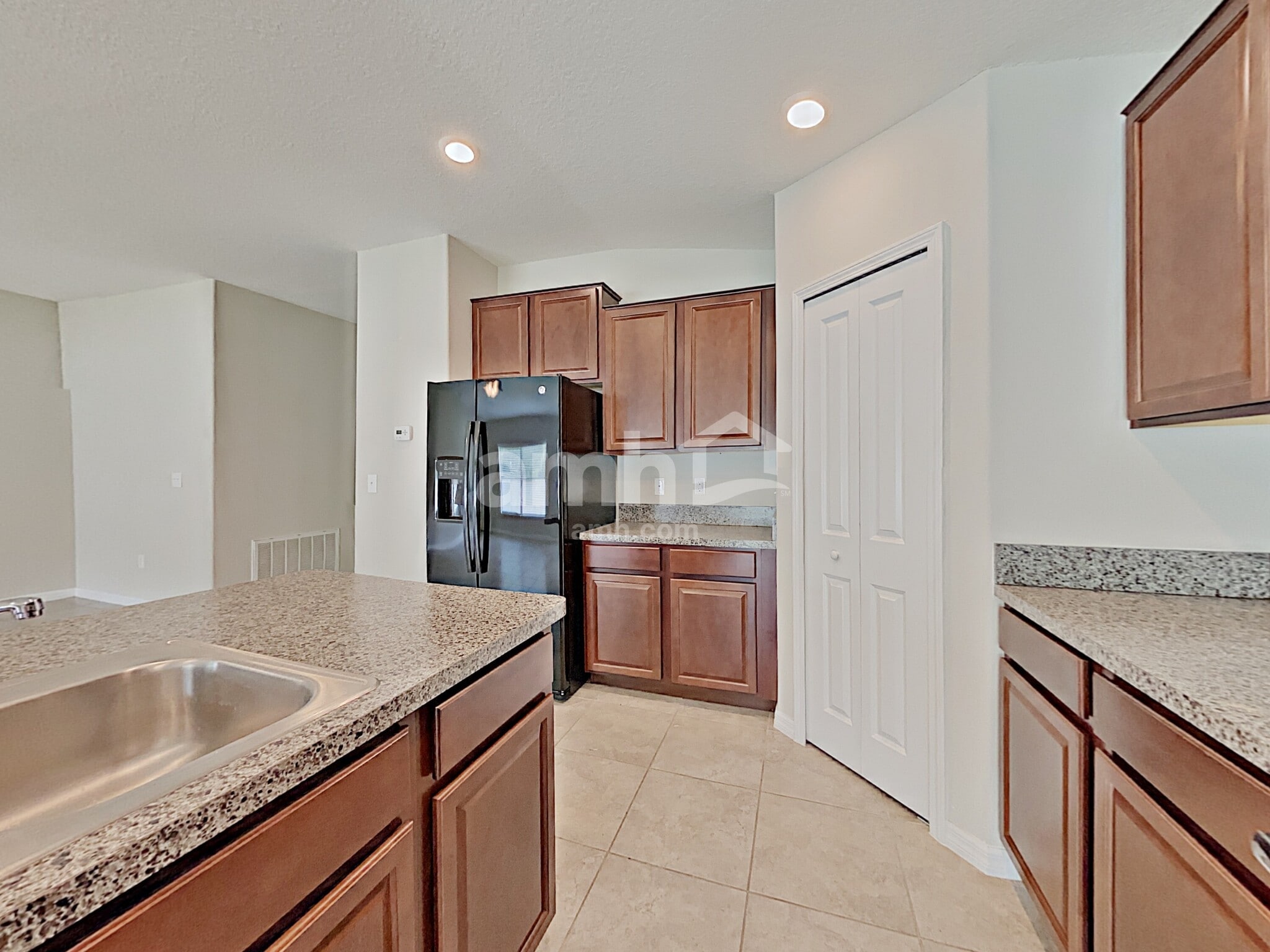 Building Photo - 10132 Carloway Hills Dr