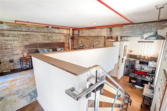 Building Photo - 650 Glen Iris Dr NE