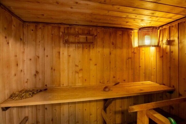 Building Photo - 4200 S Ocean Blvd