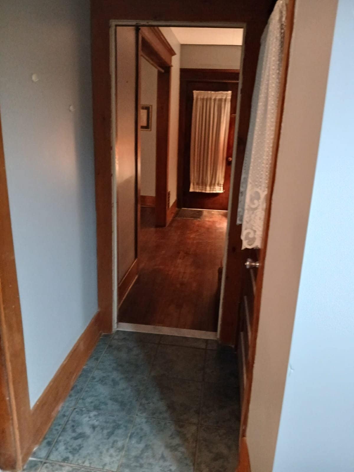 Building Photo - 315 Boyden St