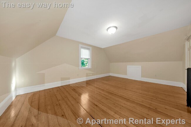 Building Photo - 5 Murdock Terrace