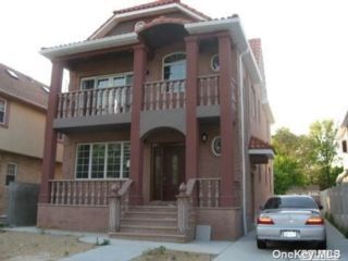 Primary Photo - 269-11 81st Ave