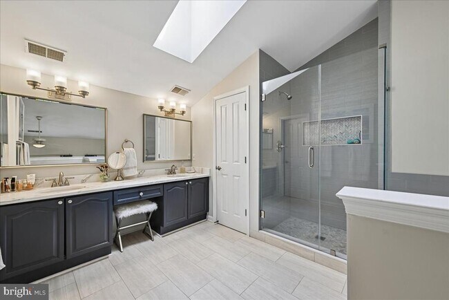 Building Photo - 4663 Kirkland Pl