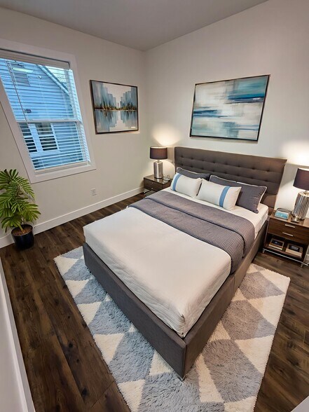 Building Photo - 1413 Woodbine Ave