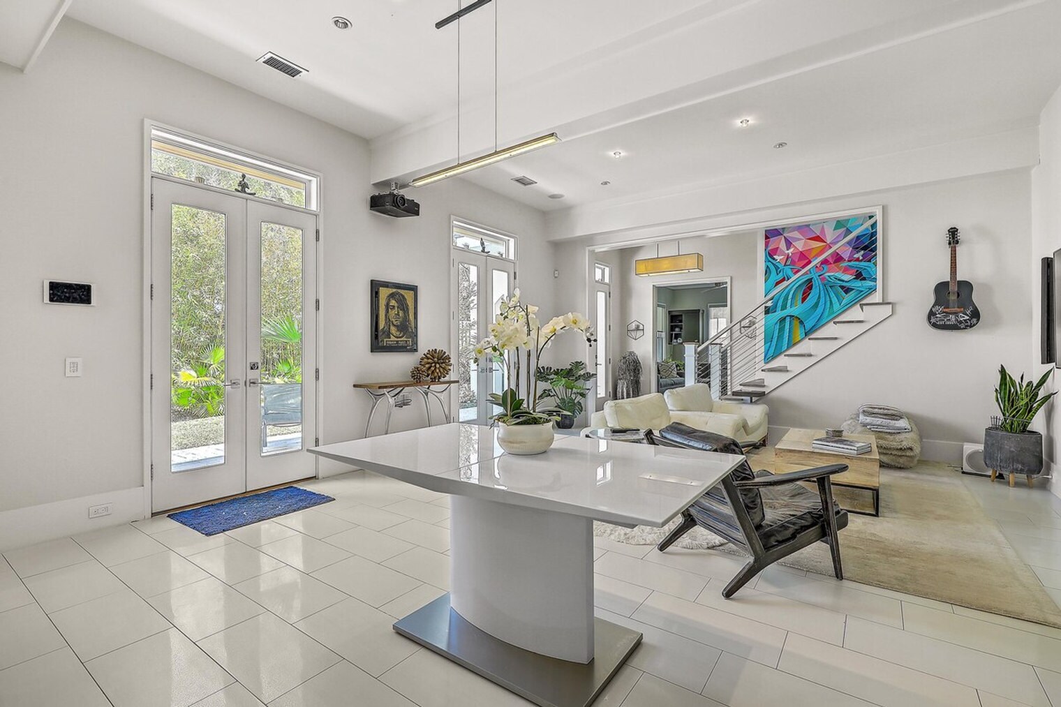 Building Photo - 310 Rivers St