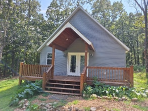 Building Photo - 434 Big Creek Rd