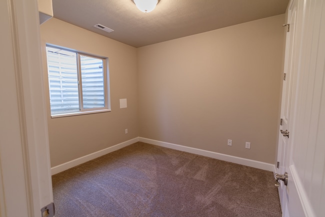 Building Photo - Italian Villages | 3-Bedroom Villa La Vigne (Unfinished Basement)