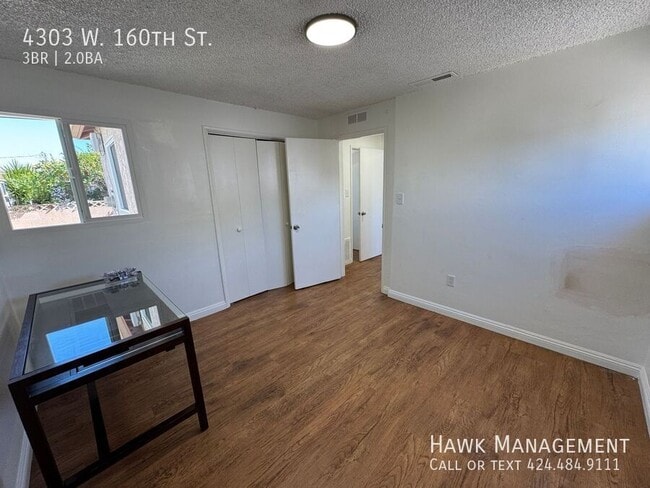Building Photo - 4303 160th St