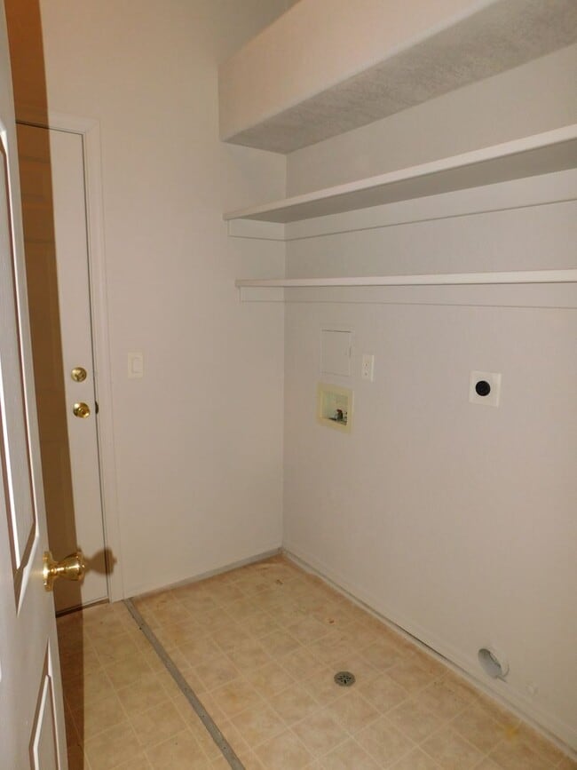 Building Photo - 3 BED 2 BATH IN YUMA EAST!