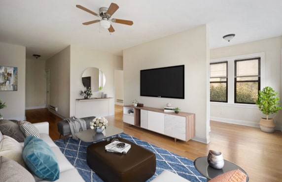 Building Photo - 3726 N Pine Grove Ave