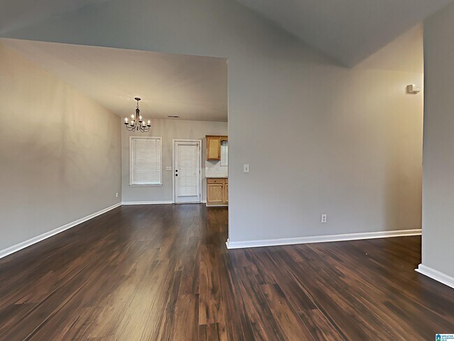 Building Photo - 208 Tocoa Cir