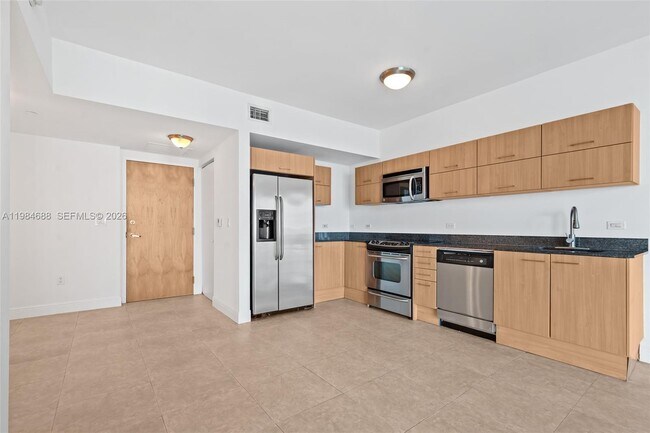 Building Photo - 350 S Miami Ave