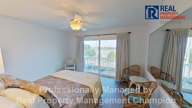 Building Photo - 120 S Lumina Ave