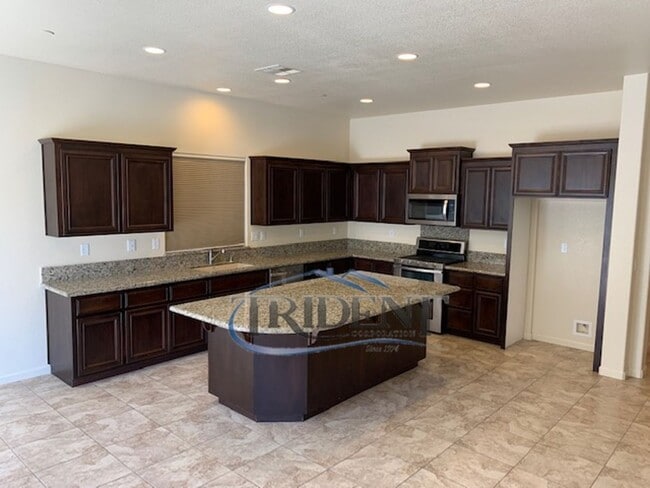 Building Photo - This a Beautiful newer 3 bedroom, 2 bath house