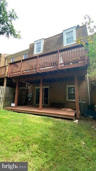 Building Photo - 8915 Grandstaff Ct