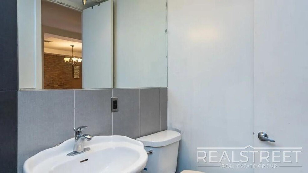 Building Photo - Havemeyer Street