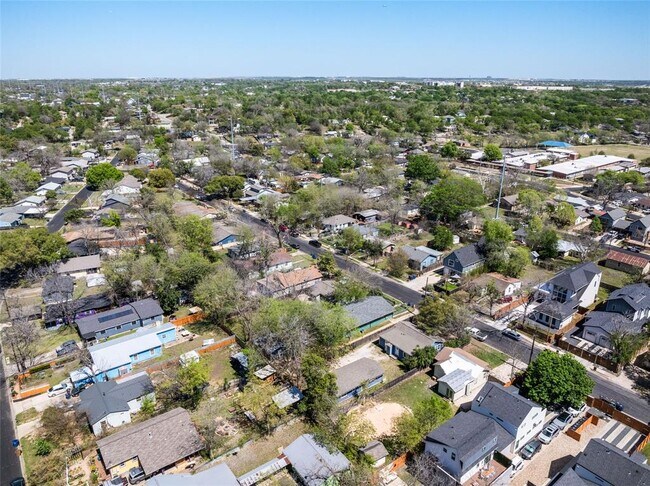 Building Photo - 1116 Ebert Ave