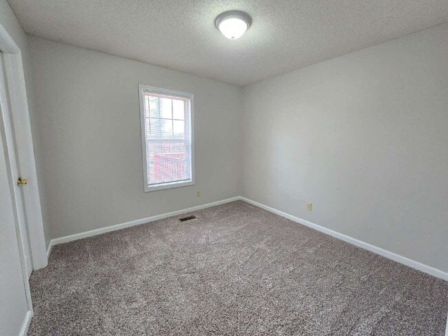 Building Photo - 308 Cunningham Ln