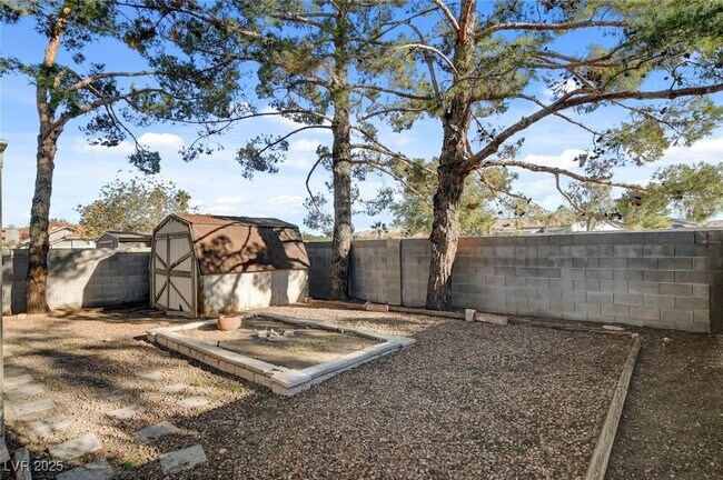 Building Photo - 8504 Manalang Rd