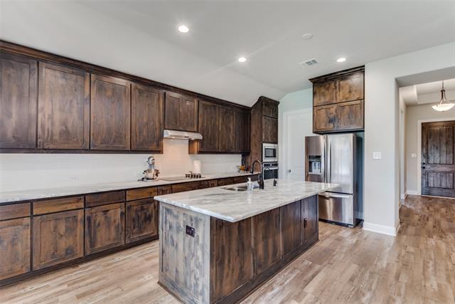 Building Photo - 4401 Dandelion Ln