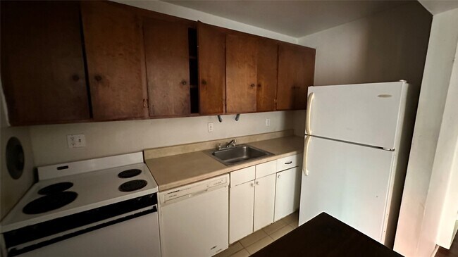 Building Photo - 425 Hawthorne St