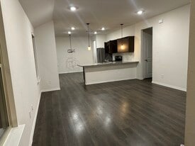 Building Photo - 2222 Nightgrove Cir