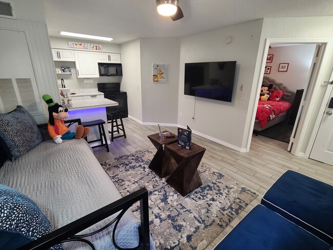 Building Photo - 2216 Grand Cayman Ct