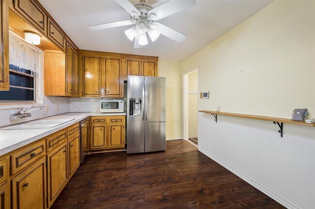 Building Photo - 2726 Crest Ridge Dr