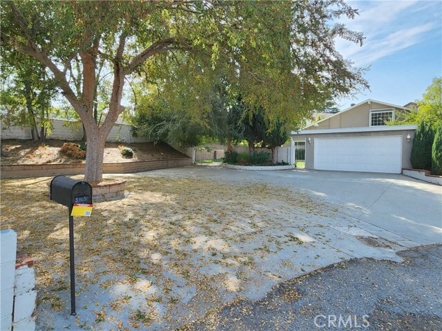 Building Photo - 5165 Pearblossom Dr