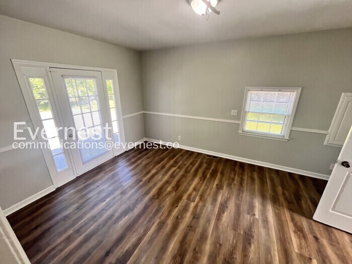 Building Photo - 837 Britton Ave