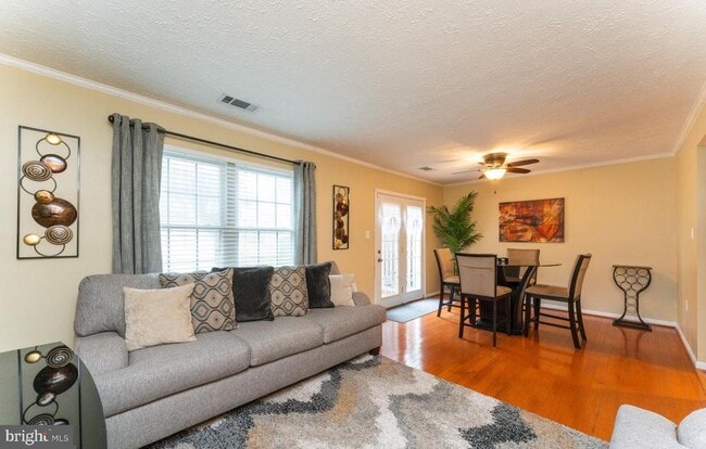 Building Photo - 6006 Bobcat Ct