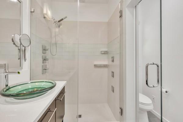 Building Photo - 1665 E Lafayette Ave