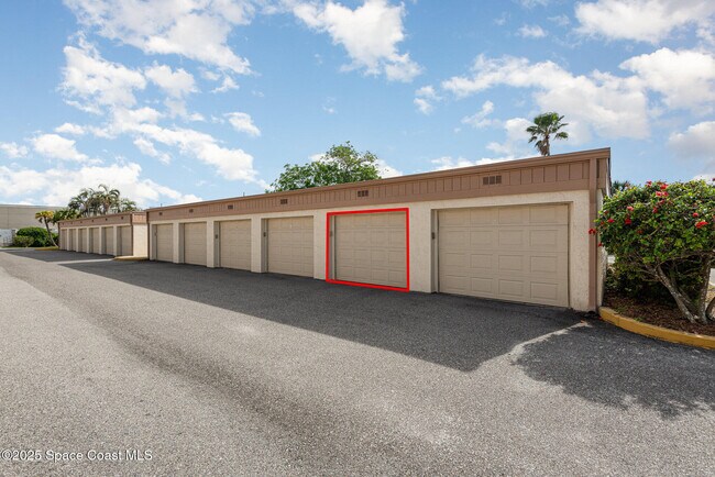 Building Photo - 200 S Banana River Blvd