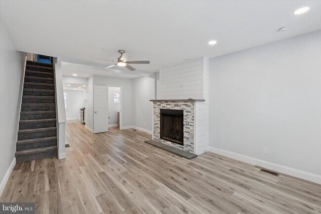 Building Photo - 408 Durfor St