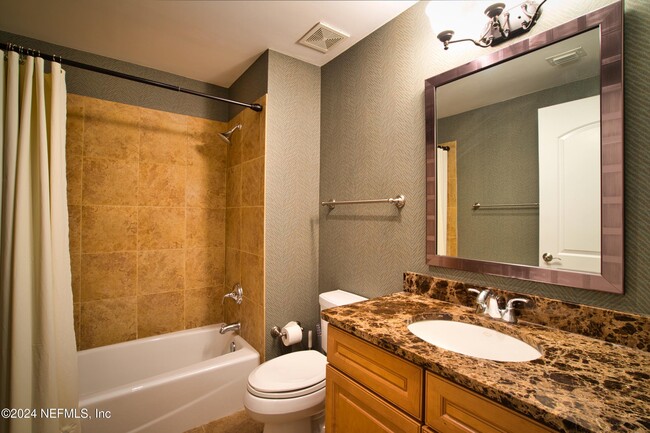 Building Photo - 525 3rd St N