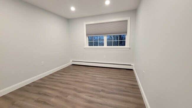 Building Photo - 70 Farrwood Ave