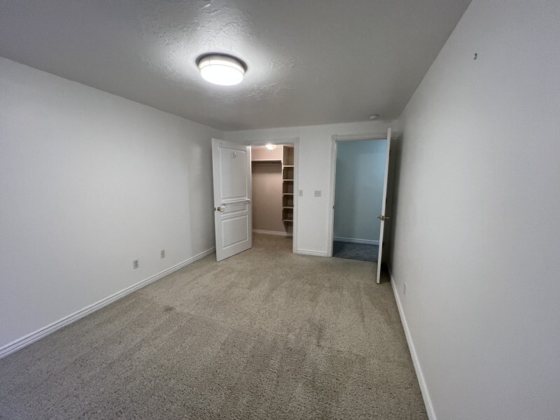 Building Photo - 1219 Bridle Trail Rd