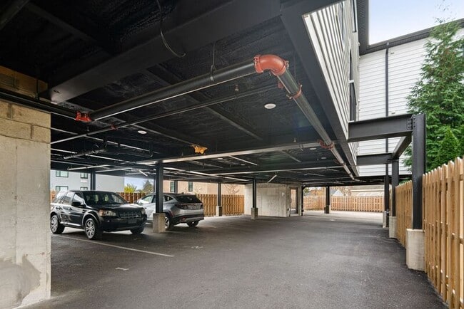 Building Photo - 6830 Ridge Ave