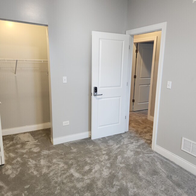 BEDROOM #3 - 4440 W Maypole Ave