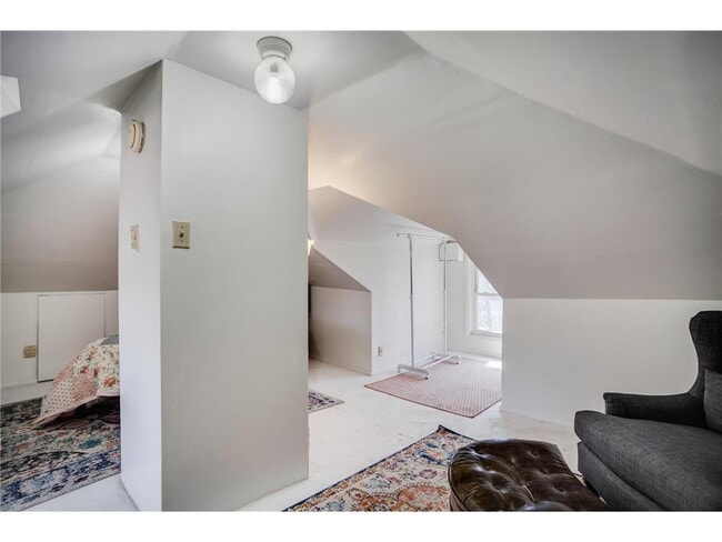 Building Photo - 3521 Girard Ave S