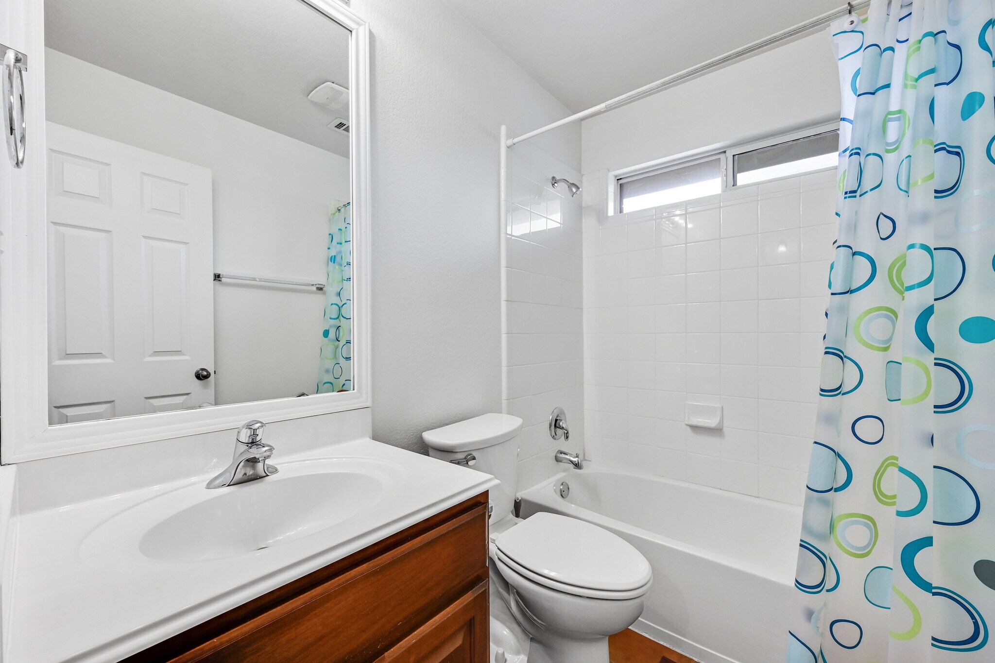 Building Photo - 2505 Lovett Ln