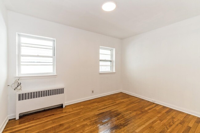 Building Photo - 169 McAdoo Ave