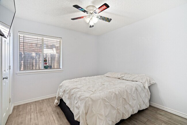 Building Photo - 8525 Mystic Trail