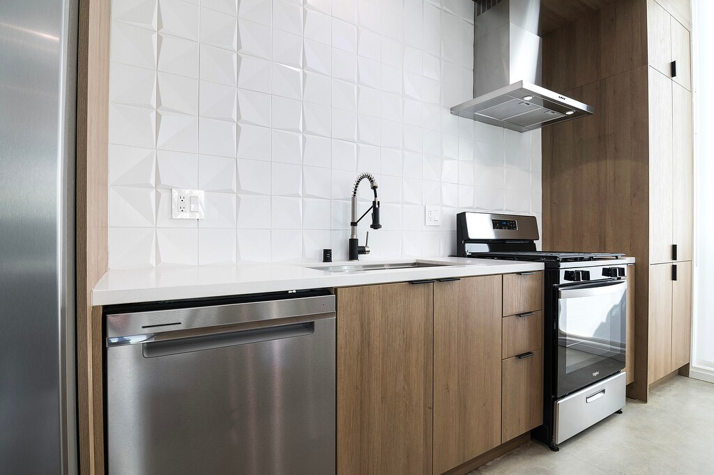 Building Photo - 4610 Franklin Ave