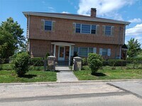 Building Photo - 2 Hillcrest Ave