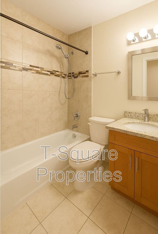 Building Photo - 325 5th Ave S