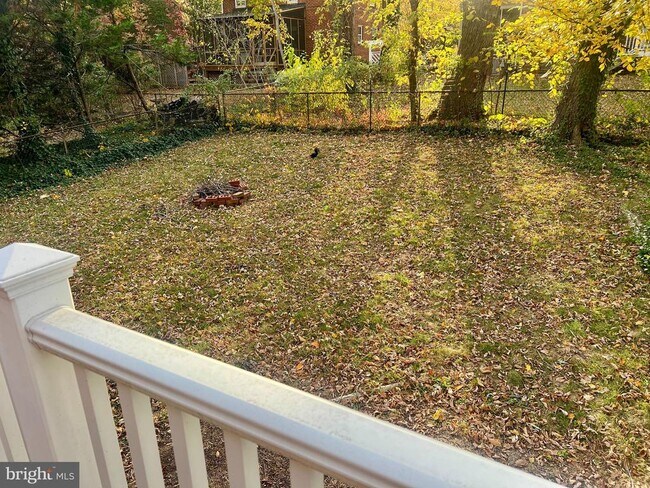 Building Photo - 8 S Hudson St