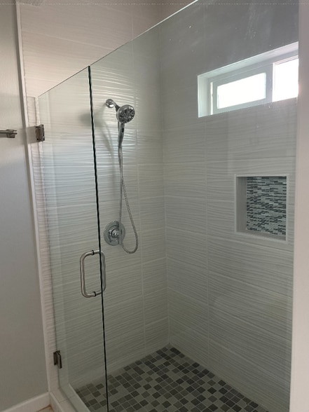 Building Photo - 404 W St Helena Ave